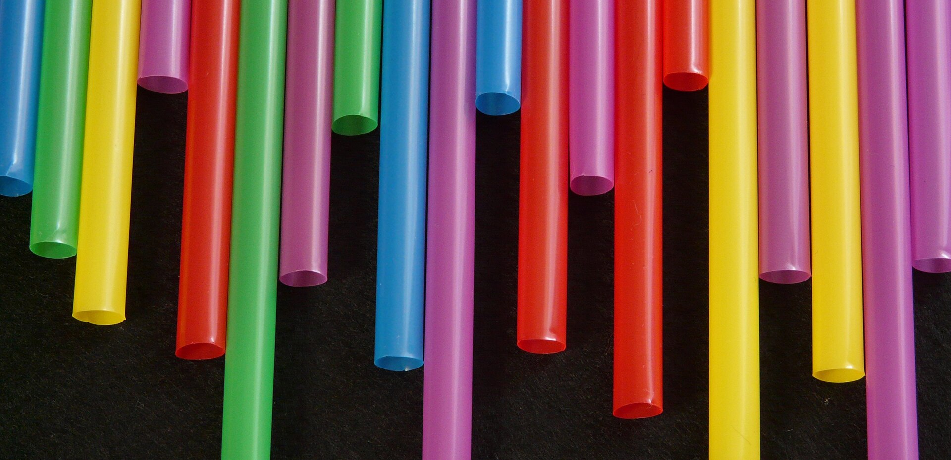 a line of straws